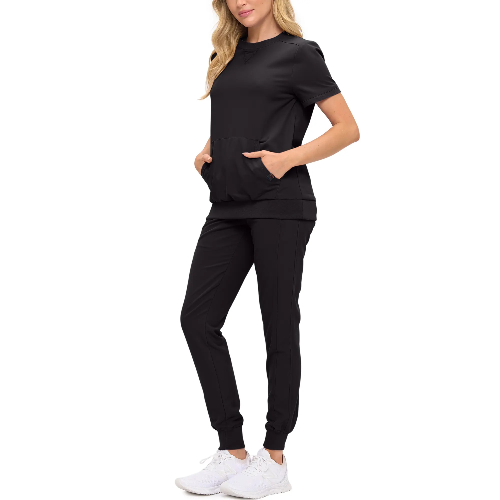 Wholesale women's black short-sleeve t-shirt and jogger pants set with pockets