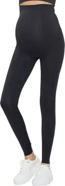 Wholesale women's black high-waist leggings with white sneakers